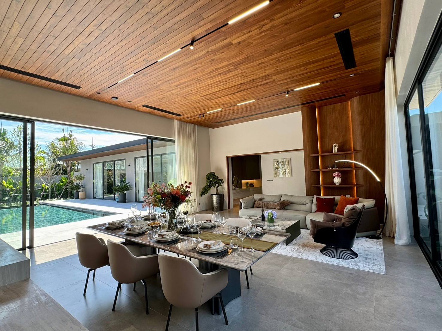 Luxury Pool Villa – Chalong, Phuket